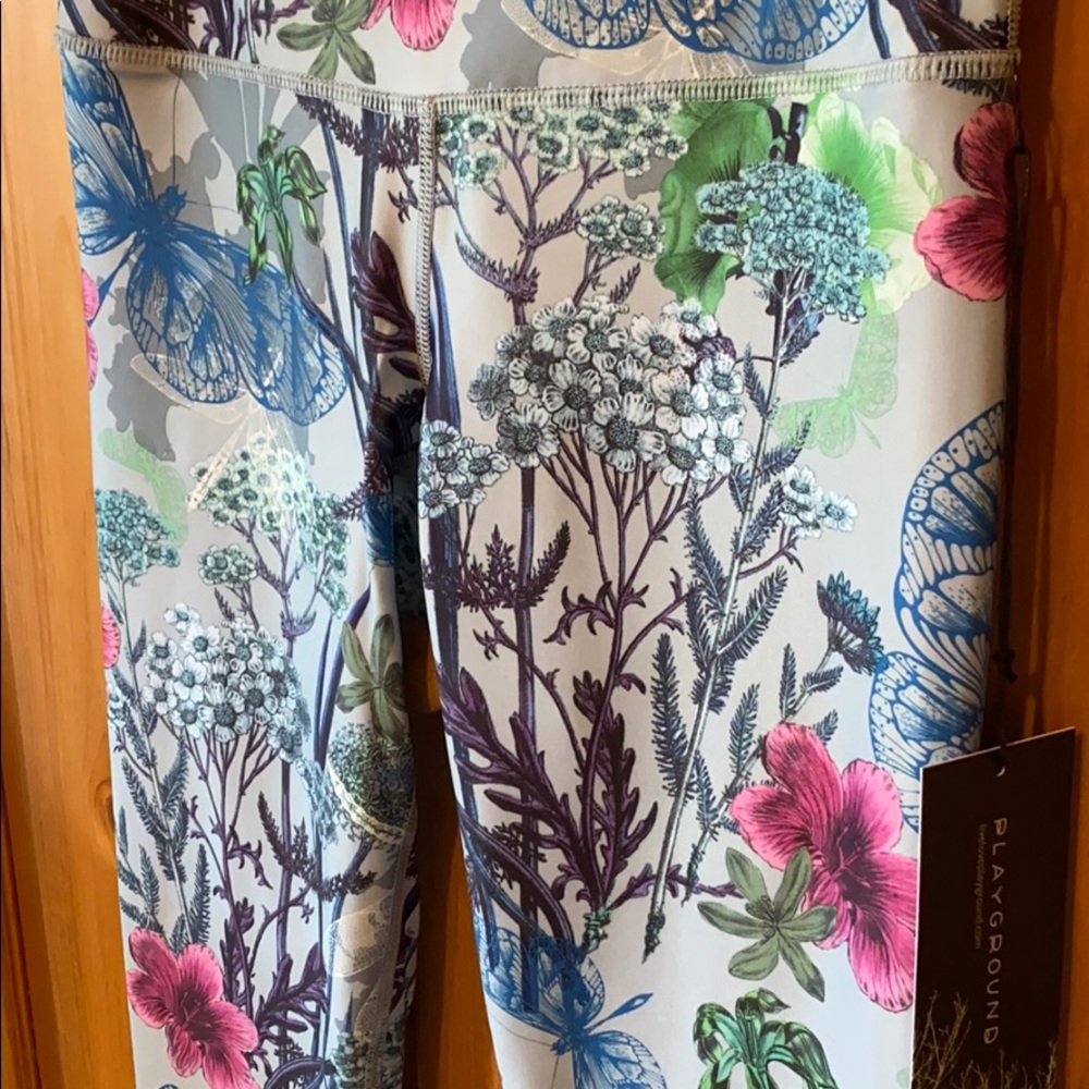 Playground NWT Floral Leggings - S - Picture 2 of 6